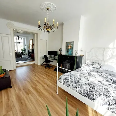 شقة Historic Very Close To City Center