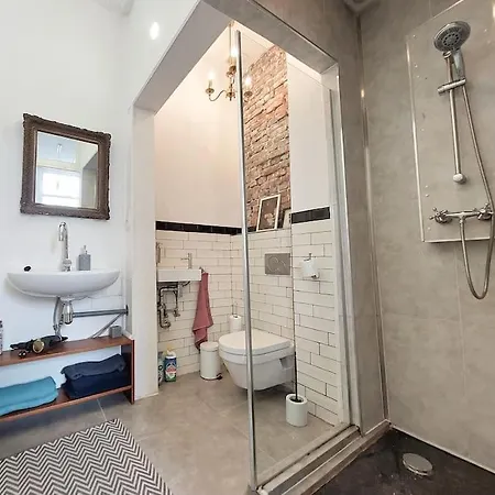 شقة Historic Very Close To City Center *